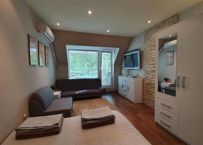 アパート For ヴァルナ